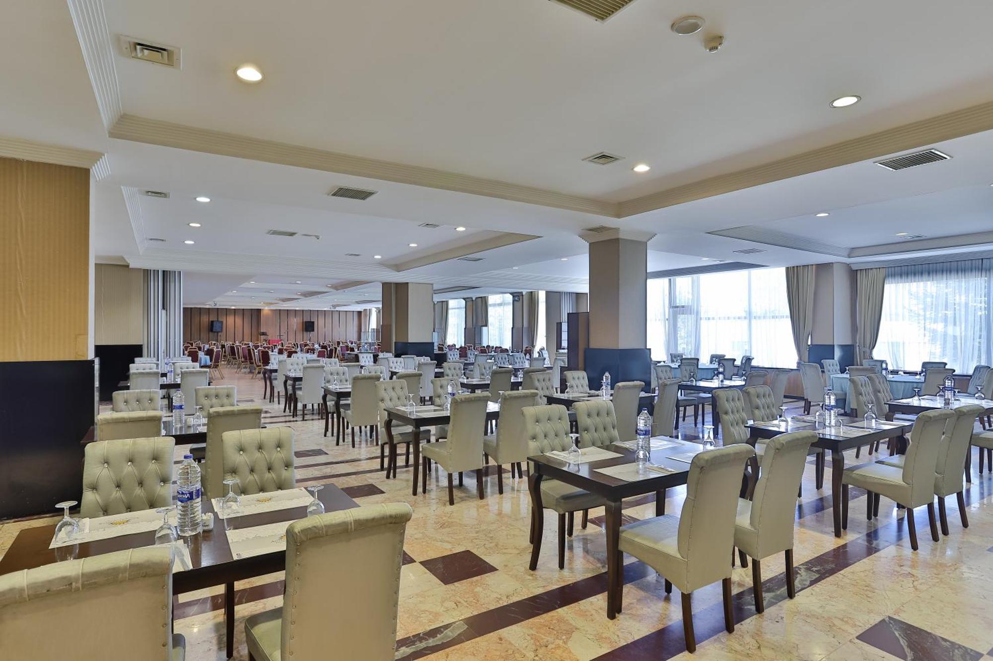 Anadolu Hotels Esenboga Thermal Exterior photo